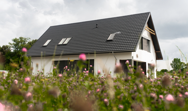 ȚIGLA METALICĂ PENTRU ACOPERIȘURI IZI ROOF